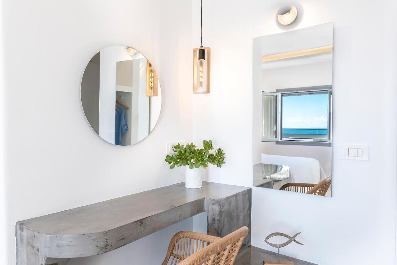 La Estrella 4 Suites With Sea View & 4 Prive Hot Tub Vourvoúlos エクステリア 写真