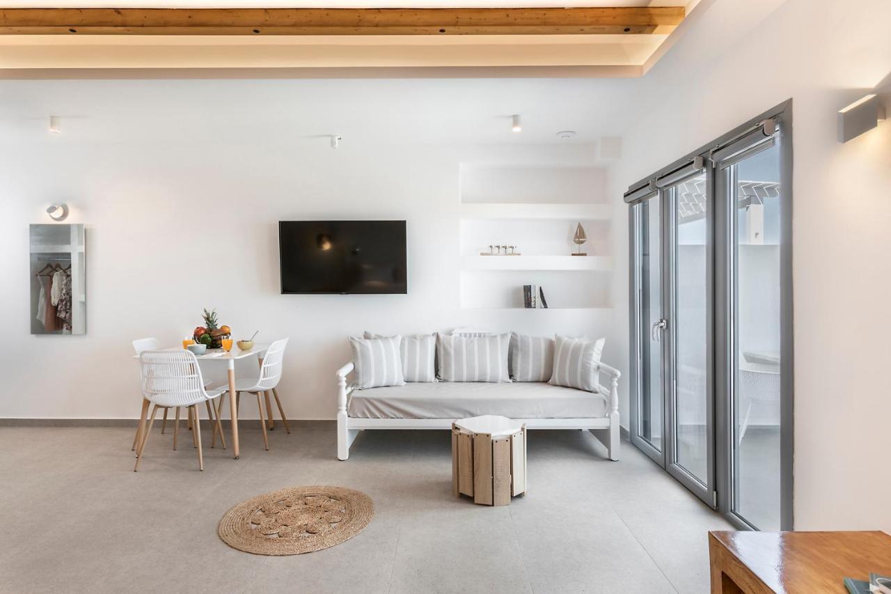 La Estrella 4 Suites With Sea View & 4 Prive Hot Tub Vourvoúlos エクステリア 写真